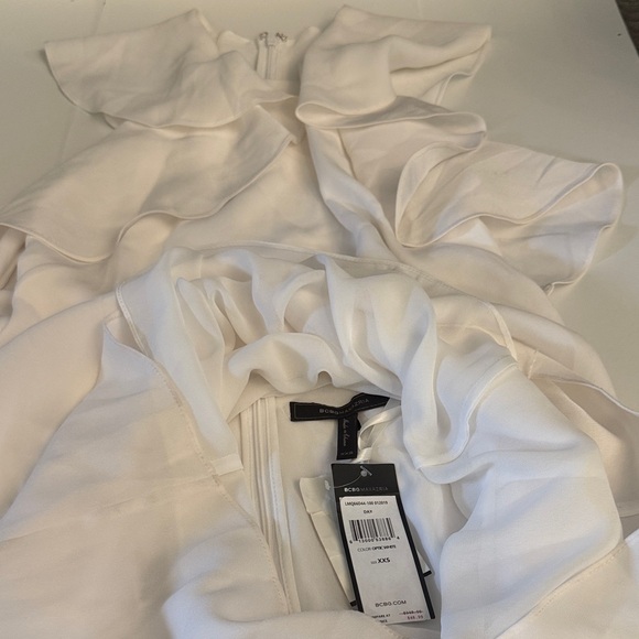 BCBGMaxAzria Ivory Ruffle Shift Dress - Picture 5 of 8